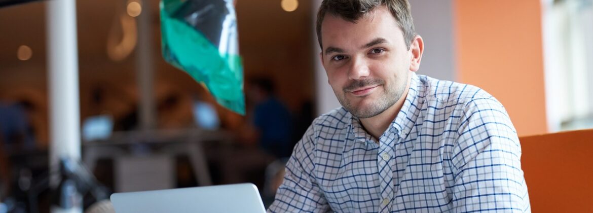 Jak uzyskać dofinansowanie na pierwszą działalność w 2025 roku